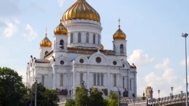 Moskova: Katedral Mesih'in nehir kurtarıcı görünümünden