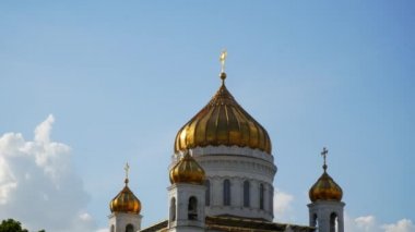 Moskova: Katedral Mesih'in nehir kurtarıcı görünümünden