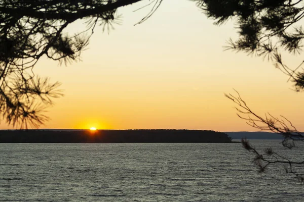 Sunset River Autumn Evening Orange Colored Sky Sun Beams Glares — Stock Photo, Image