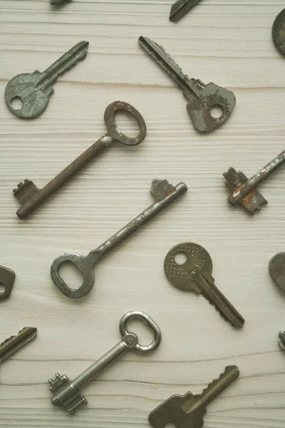 Paslı Eski Anahtar Arkaplanının Üst Görüntüsü Birçok Anahtar Erişim Güvenlik — Stok fotoğraf