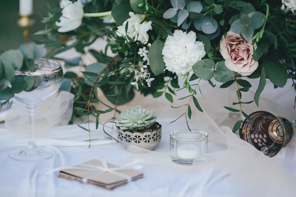 Scenery of wedding table — Stock Photo, Image
