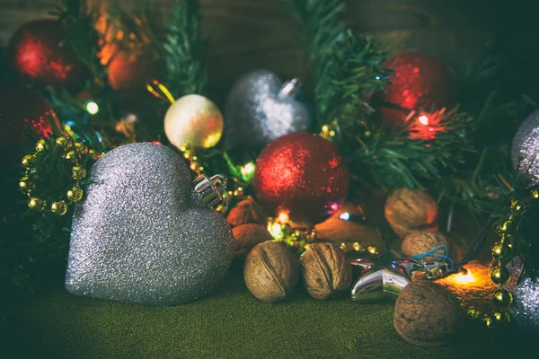 Christmas kırmızı oyuncak, Noel kartı, Noel oyuncaklar ve ceviz, 