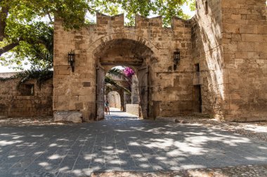 Rodos, Yunanistan, 1 Mayıs, 2018; Rodos kale ve surlar kalıntıları. Ege ve Akdeniz kıyısında Joannites.Historic kalenin savunma kalesi.