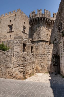 Rodos kale ve surlar kalıntıları. Ege ve Akdeniz kıyısında Joannites.Historic kalenin savunma kalesi.