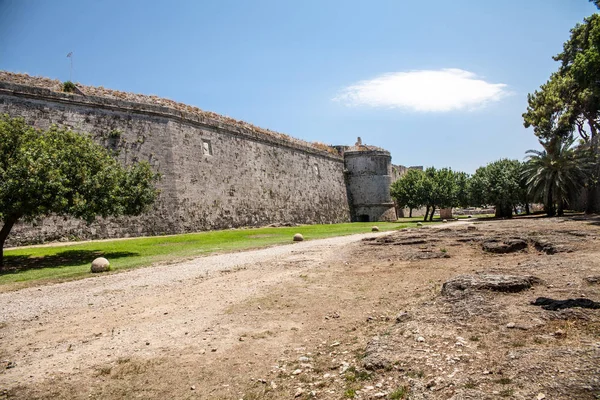 Rhodos Griekenland Mei 2018 Ruïnes Van Muren Van Het Kasteel — Stockfoto