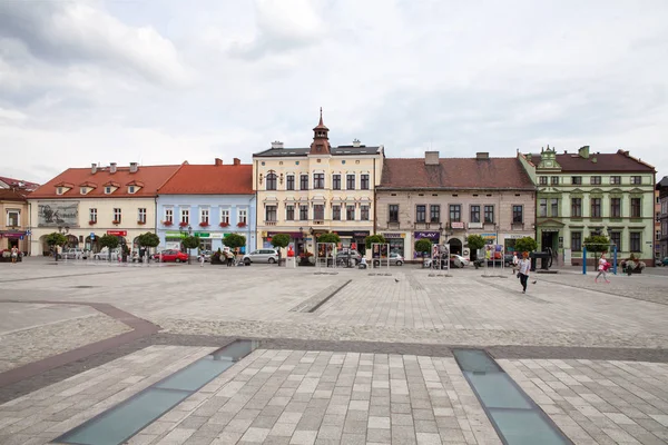 Oswiecim 2017年8月12日 城市的主广场 主广场附近的物业单位 — 图库照片