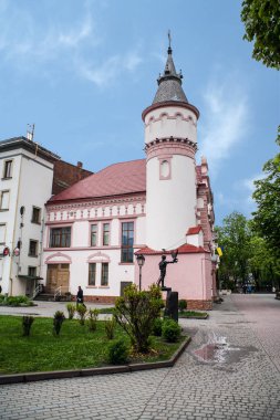 Iwano-Frankiwsk, Ukrayna, Kilise şehrin ortasında.