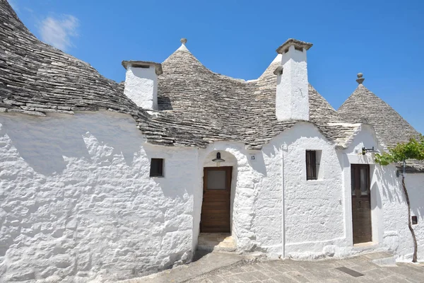 Casas de pedra de Trulli de Alberobello. Puglia, sul da Itália — Fotografia de Stock