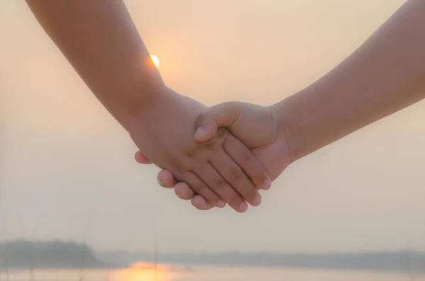 Nise Handshake Backlit Bright Evening Sun — Stock Photo, Image
