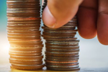 Tasarruf konseptiyle yazı tura atıyorum. işletme finans büyümesi