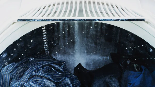 Одяг Пральній Машині Водою Концепція Прання — стокове фото