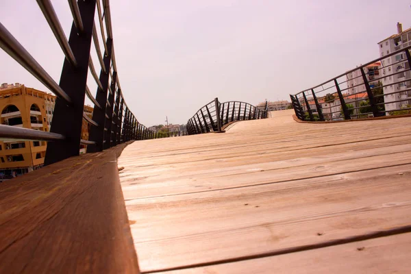 Мостик. Популярный деревянный мост . — стоковое фото