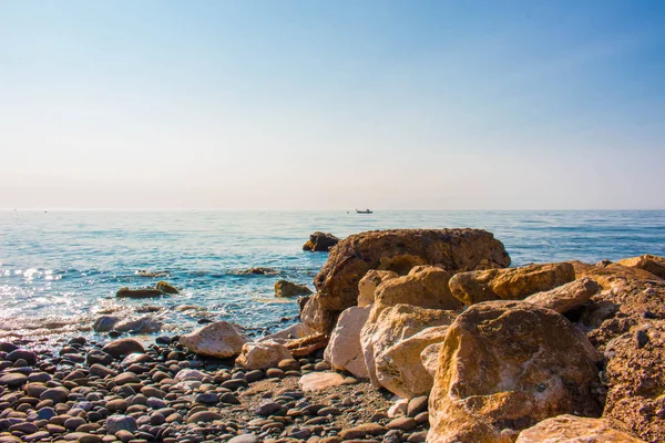 Plaj manzarası. Akdeniz