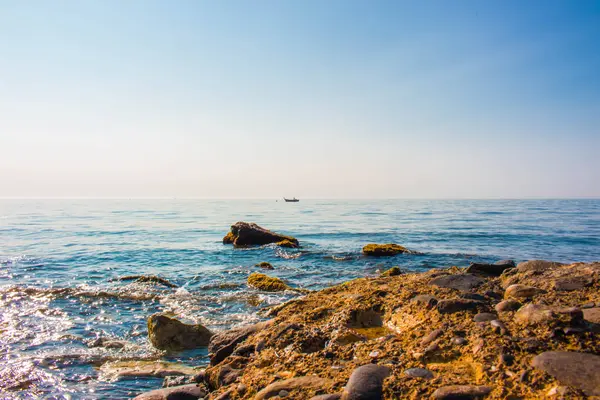 Plaj manzarası. Akdeniz