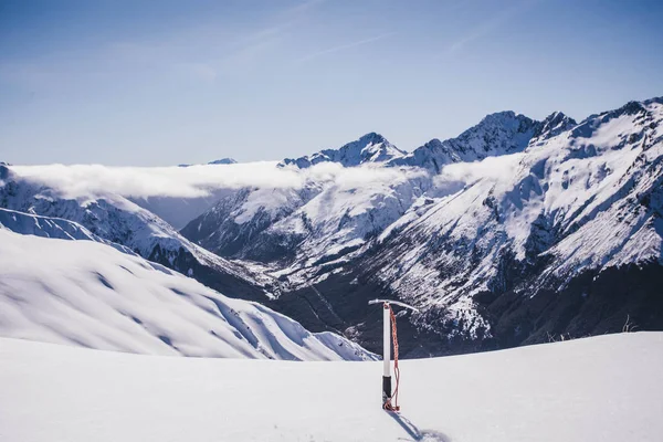 Buz baltası Arthurs Pass tepe üzerinde — Stok fotoğraf