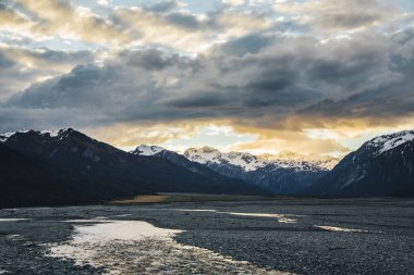 Yeni Zelanda Waimakariri Nehri