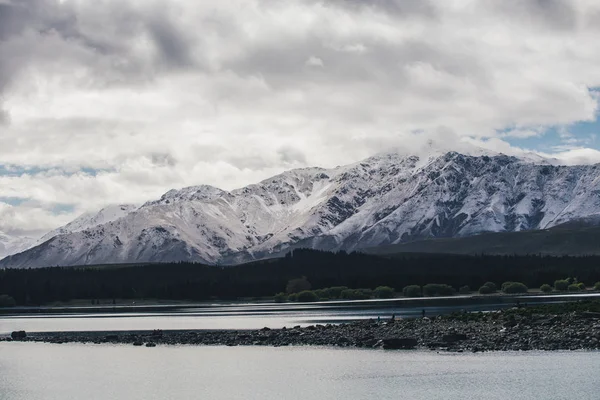 Malerischer Blick auf den Tekapo-See — Stockfoto