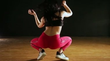 Twerk dans kız esmer.