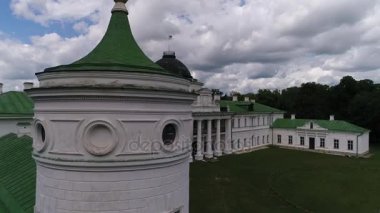 Sarayı ve Parkı Tarnowski Kachanovka içinde