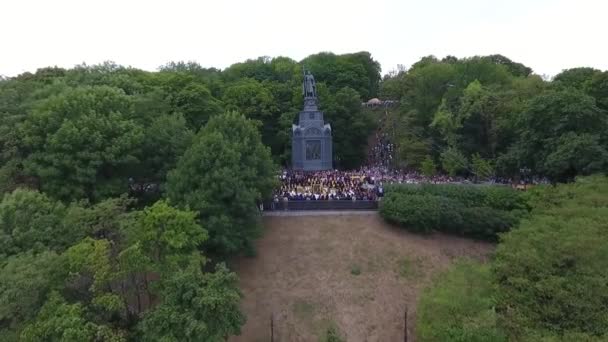우크라이나 정교회 모스크바 Patriarchate의 행렬 — 비디오