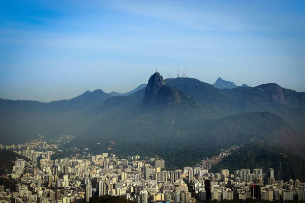 Вид на Рио-де-Жанейро с горы Sugarloaf, Бразилия — стоковое фото