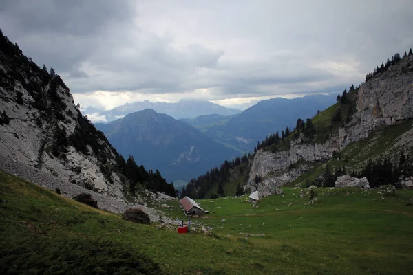 Malebné Alpské Krajiny Cestě Mount Pilatus Švýcarsko — Stock fotografie