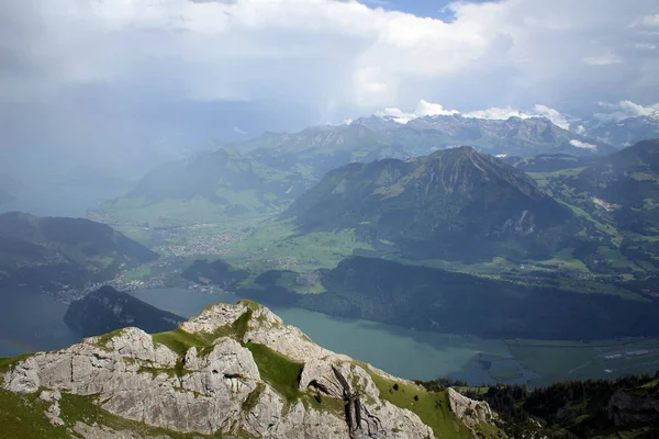 Vista Panorâmica Lago Lucerna Pilatus Mount Por Tempo Nublado Suíça — Fotografia de Stock