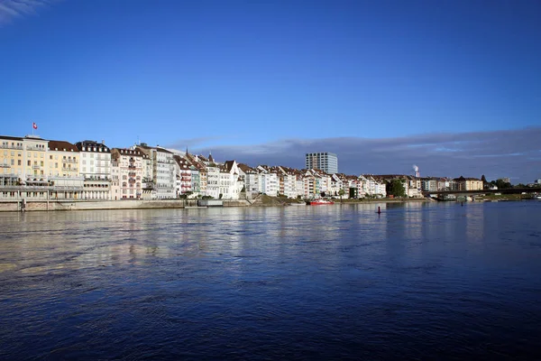 Terraplén Del Río Rhein Basilea Suiza —  Fotos de Stock