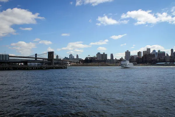 Widokiem Brooklyn Bridge Rzeki Hudson New York City — Zdjęcie stockowe