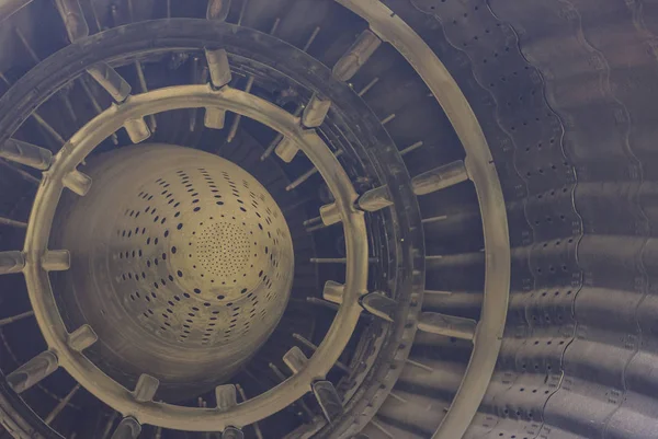 Reaktif motoru kapat. 