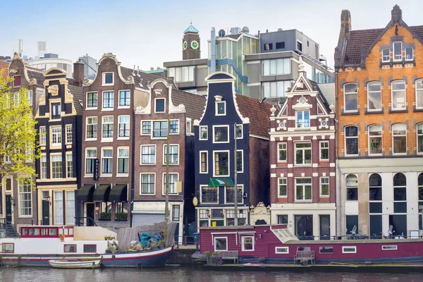 Красочные здания Амстердама . — стоковое фото