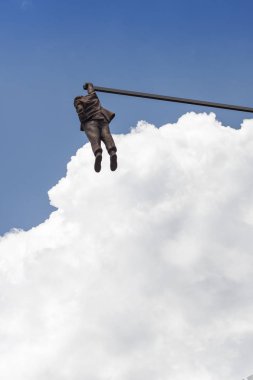 Anıt, Sigmund Freud Prag. Adam asılı. İntihar adam sembolü