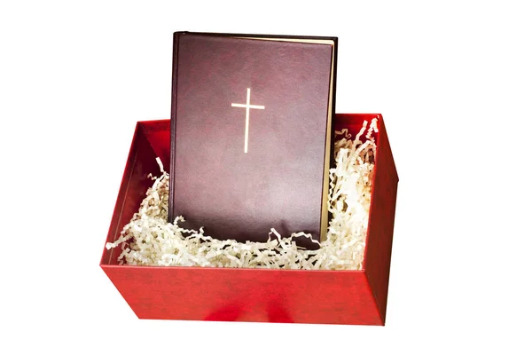 Czerwony bibile w pudełko z papieru, wypełniając na białym tle. — Zdjęcie stockowe