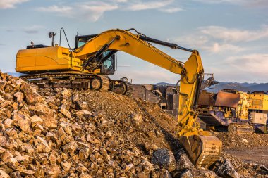 Bir yol inşaatı. Dünya hareketi