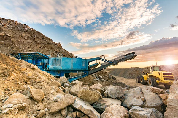 Industrielle Aktivitäten Freien Bergbau Mit Schweren Maschinen — Stockfoto