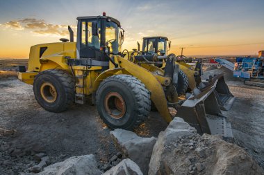 Taş ocağında bir grup kazıcı.