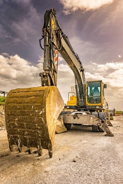 Escavadeira Para Nivelar Alisar Terreno Construção Uma Estrada — Fotografia de Stock