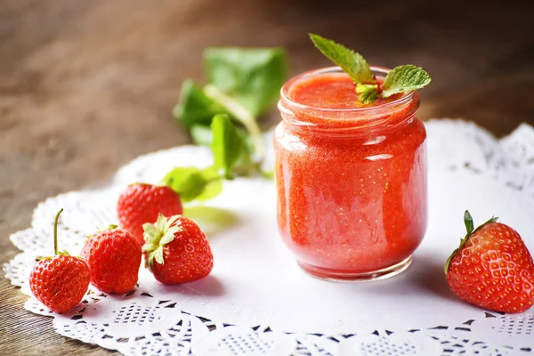 Batidos de fresa, fresas — Foto de Stock