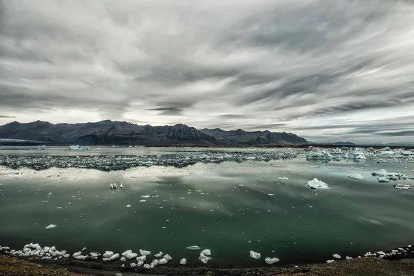 Vista Del Glaciar Lago Con Hielo Hermoso Paisaje Del Norte —  Fotos de Stock