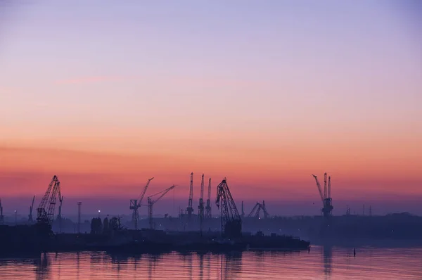 Vista Porto Pôr Sol Complexo Armazém Industrial Costa Baía Silhuetas — Fotografia de Stock