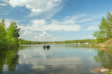 bir derin göl su dalgıç. Sular altında ocağı, adrenalin hobi.