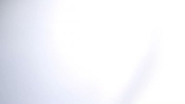 Film clapper tutan eller kadın