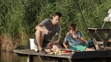 Aile Göl Balıkçılık süre yemek keyfi