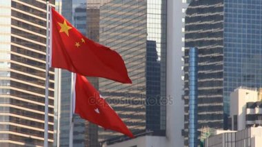 Çin ve Hong Kong uçan Rüzgar bayrakları