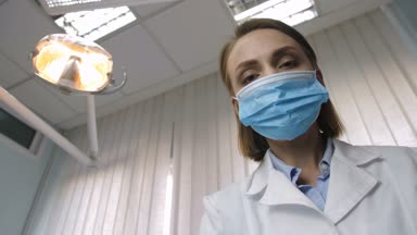 Diş hekimi diş, hasta açısından incelenmesi