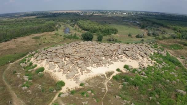 Aerial view of Kamyana Mohyla archaeological site — Stock Video