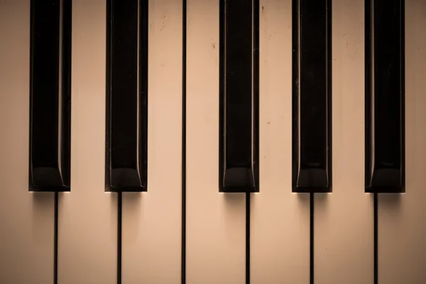 Piano tangenter närbild, musikaliska instrument — Stockfoto