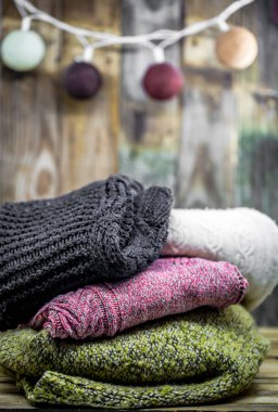 Kazak ahşap arka plan üzerinde