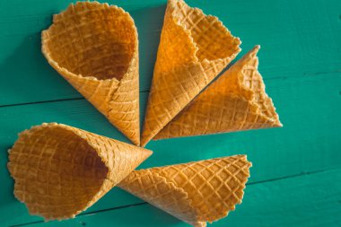 ahşap arka plan Kupası dondurma waffle