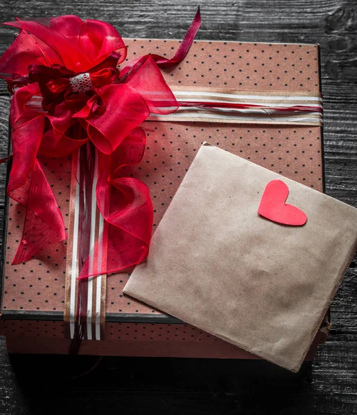 Caja de regalo para San Valentín — Foto de Stock